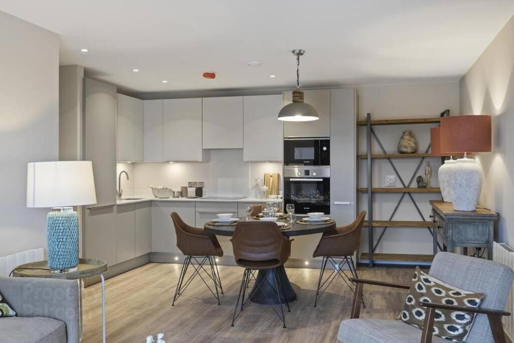 Belfast City Centre, Sleeps 6 Eksteriør bilde